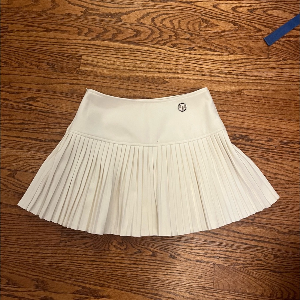 Classy High Waisted White Pleated Skirt
